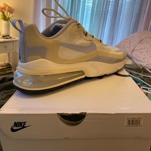 Nike Air Max React 270